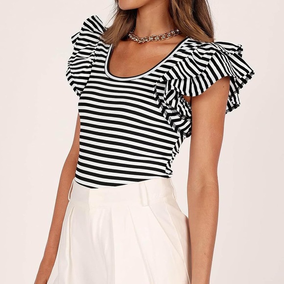 BiBi Tops - BiBi Black White Striped Ruffle Sleeve Top XL NWOT Stretch Knit